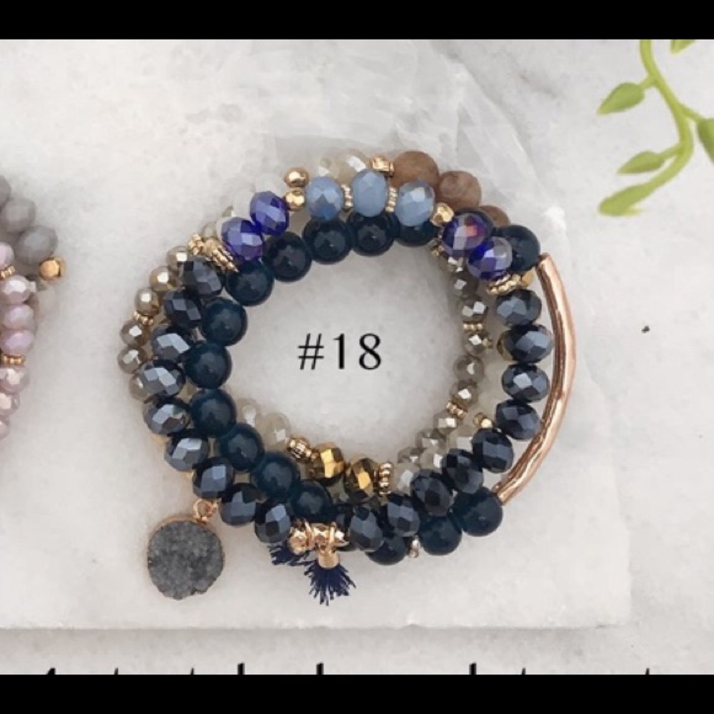 Beautiful bracelet set with Druzy & Tassels 💜 - Picture 2 of 7